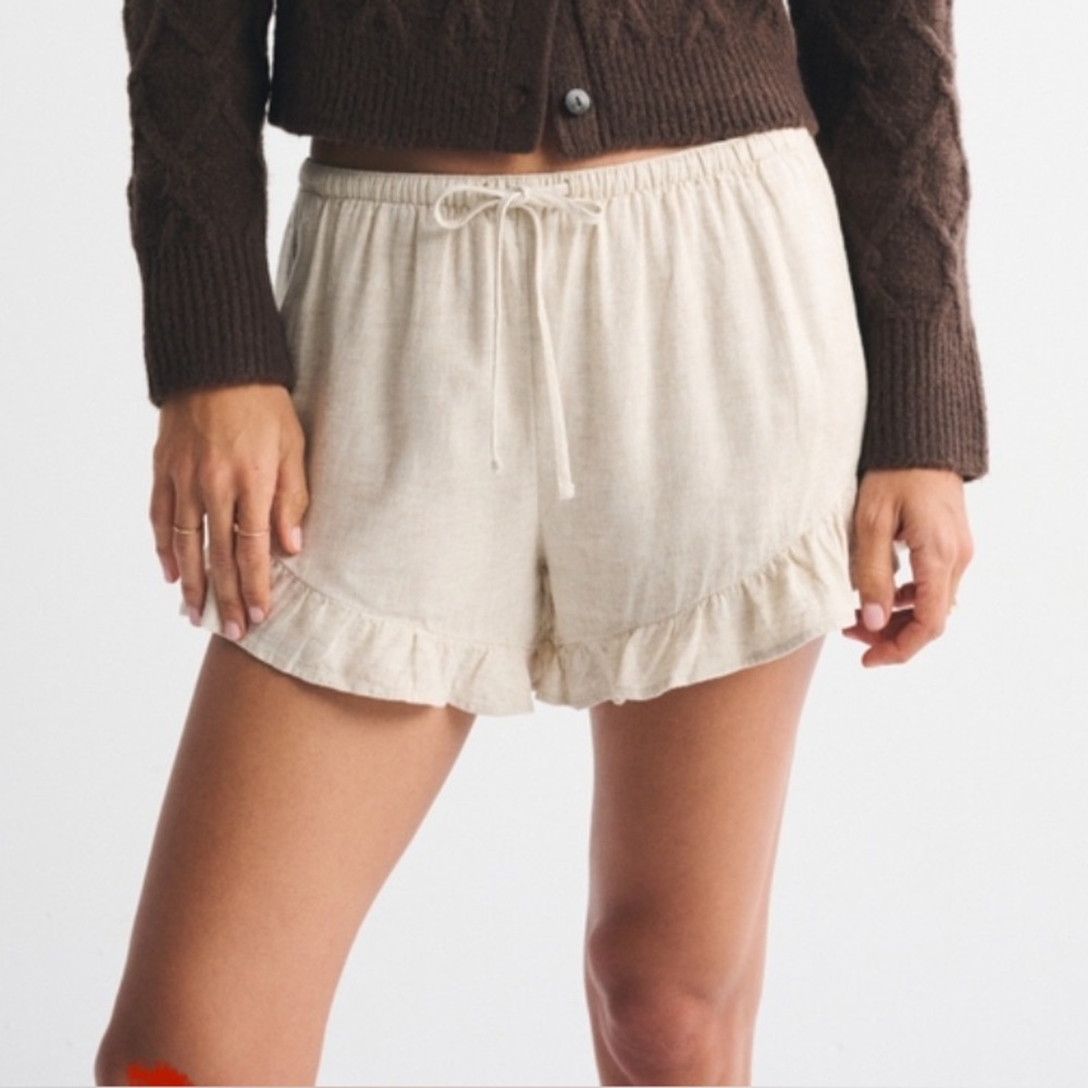 NWT Abercrombie & Fitch Ruffle Linen Shorts
